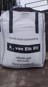AVE Vulzand in big bag Opslag A. van Elk BV